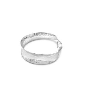 Ichu Hammered Concave Twist Bangle - N2201 | Ice Jewellery Australia