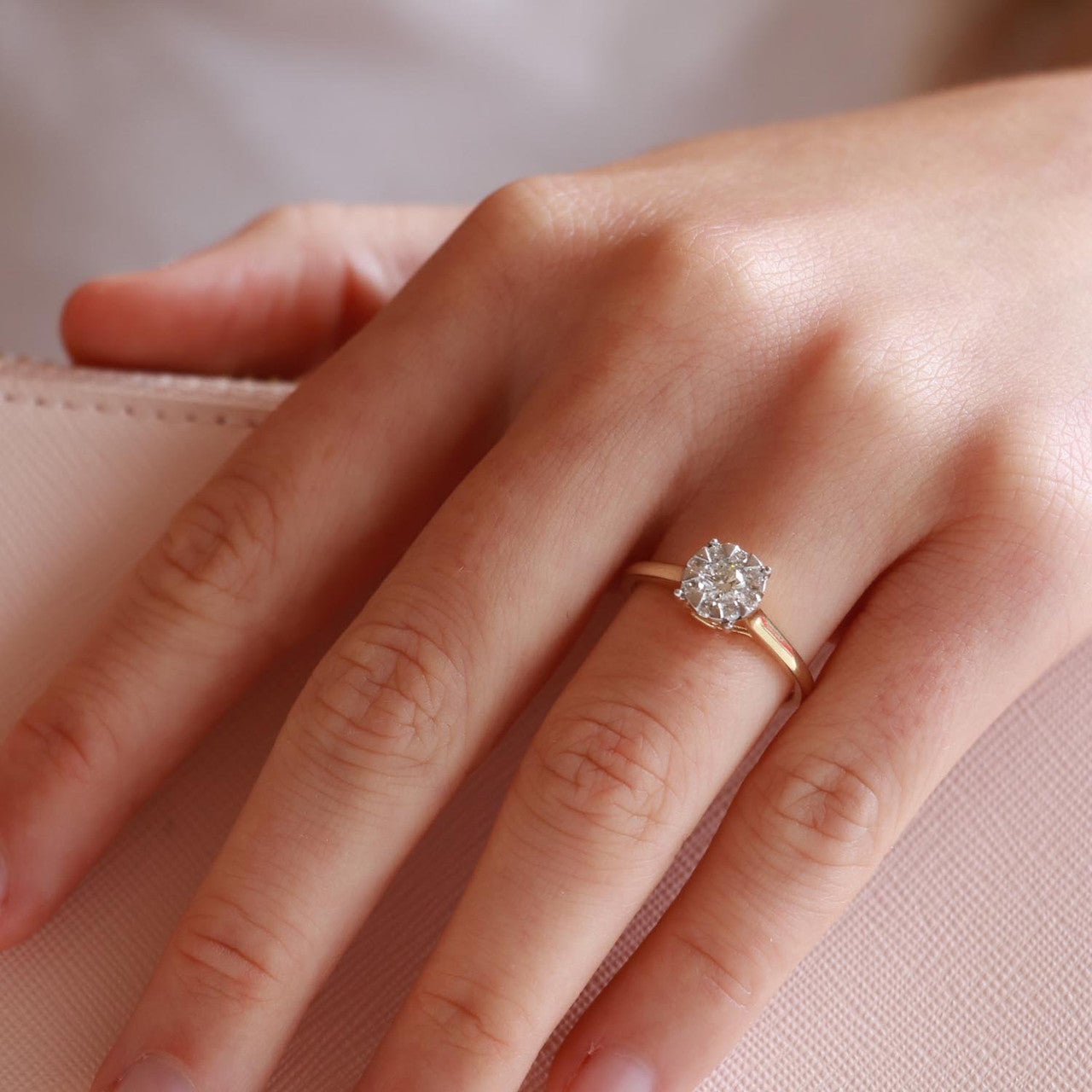Boutique Diamond Jewellery Ring with 0.4ct Diamonds in 9K Yellow